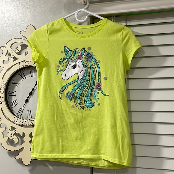 Girls short sleeve t graphic shirt